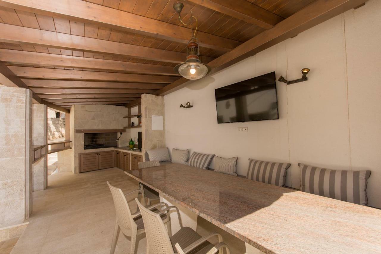 Villa Hurem Трогир Екстериор снимка