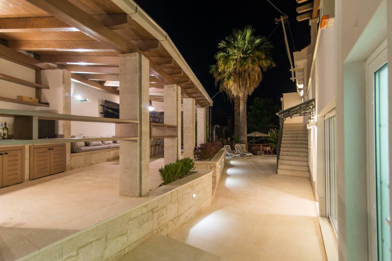 Villa Hurem Трогир Екстериор снимка