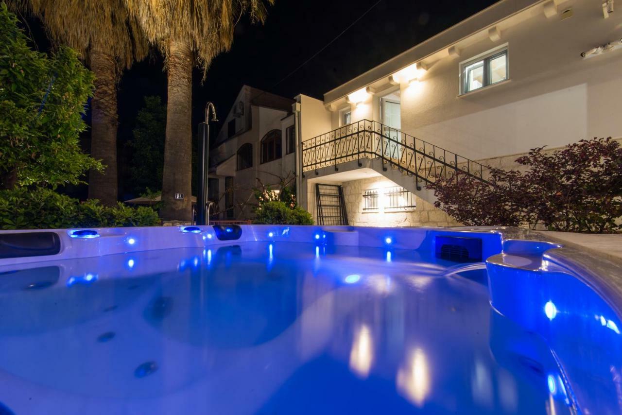 Villa Hurem Трогир Екстериор снимка